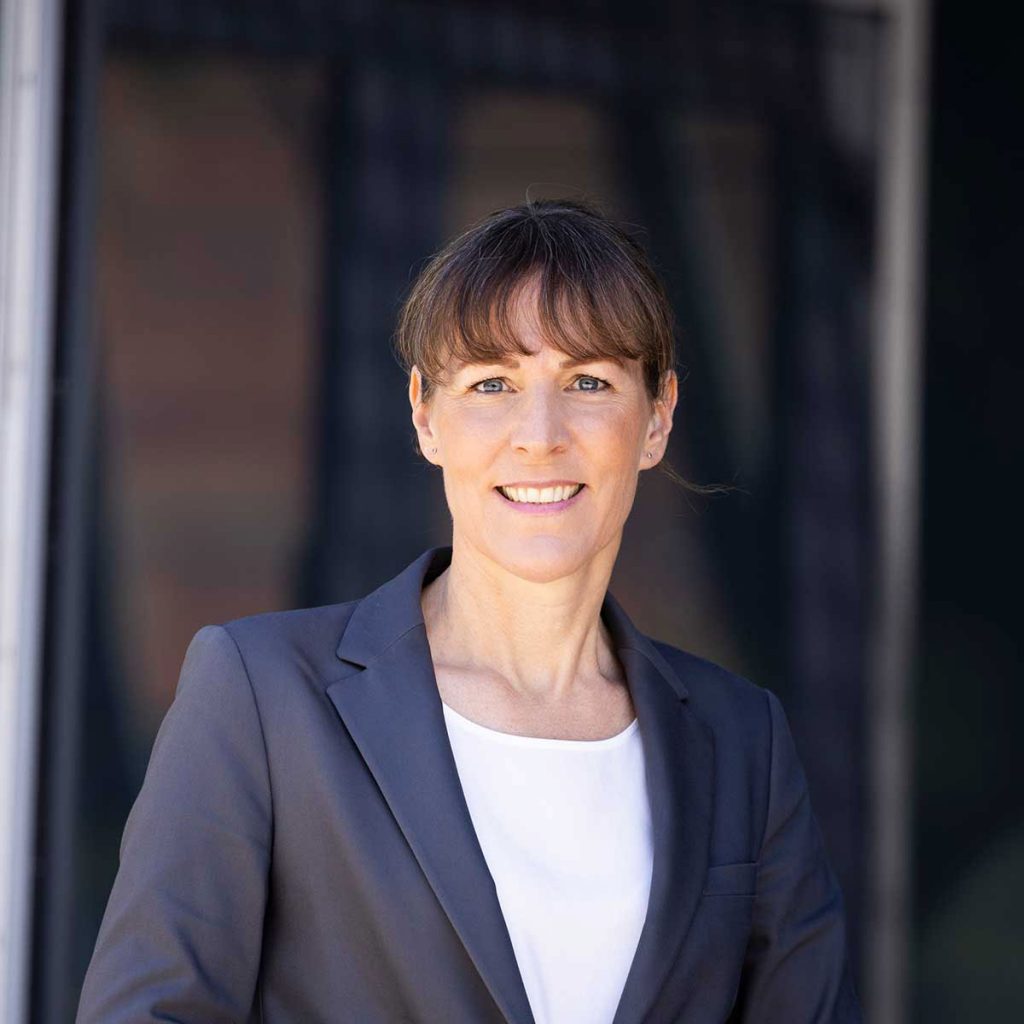 Eva Döhla, Ob von Hof
